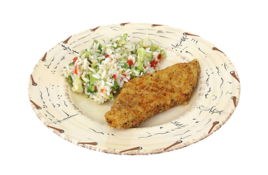 板上的魚和米飯