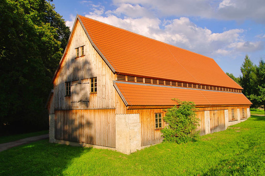 Altzella barn 01