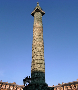 Colonne Vendome在藍(lán)色的天空
