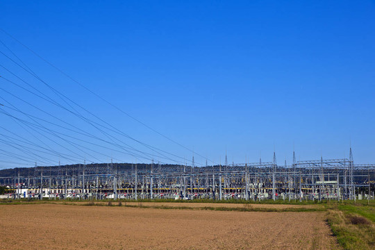 農(nóng)田發(fā)電廠