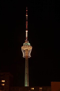 2011歐錦賽開(kāi)幕。電視塔上世界上最大的籃子。