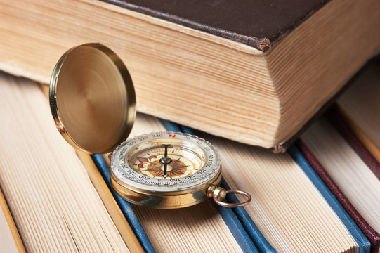 指南針與舊書