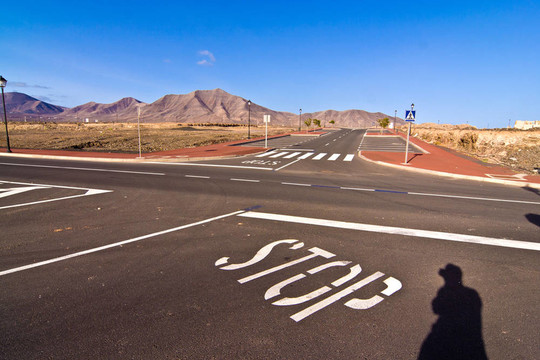 開發(fā)區(qū)的新道路