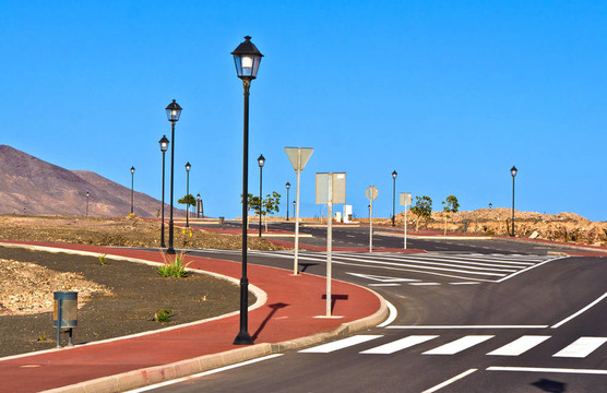 開發(fā)區(qū)的新道路