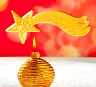圣誕節(jié)金色的蠟燭和伯利恒之星