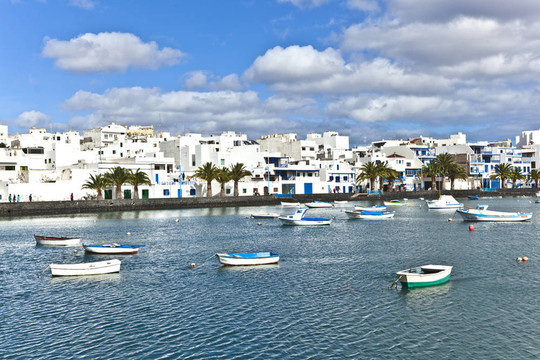 Charco de西墨；Arrecife；