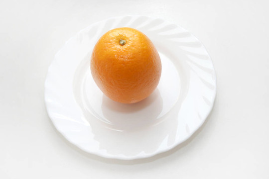 橙色