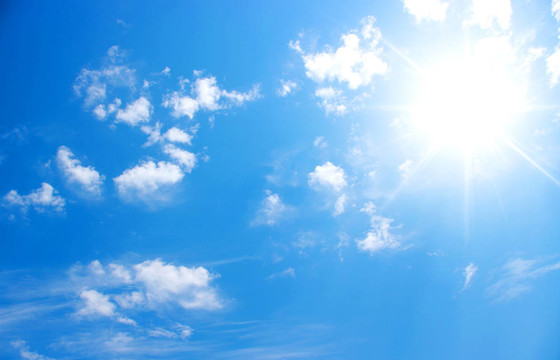 天空和太陽