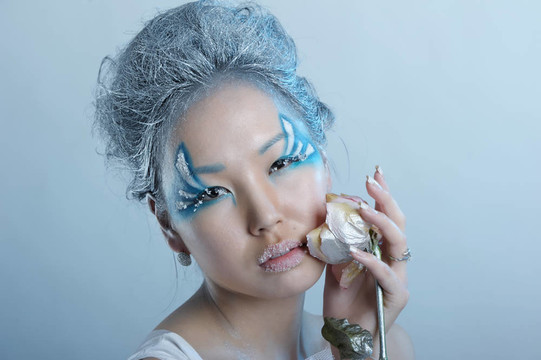 化妝女人的肖像