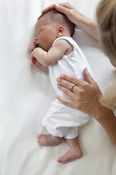 沉睡的嬰兒