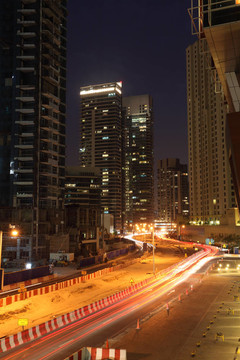 Marina市建設(shè)中的街道；在迪拜州的阿拉伯聯(lián)合酋長(zhǎng)國(guó)