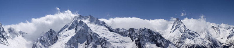 山全景