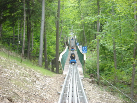 嶺道過(guò)山車