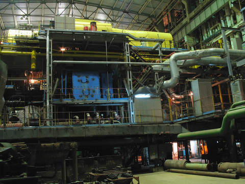 電力發(fā)電機(jī)；夜景