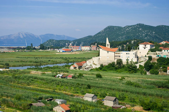 在克羅地亞內(nèi)雷特瓦河河三角洲工業(yè)區(qū)