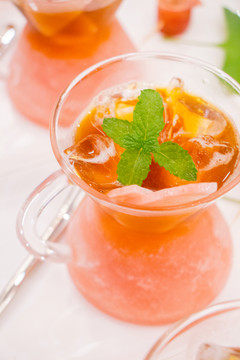 冰鎮(zhèn)酸梅