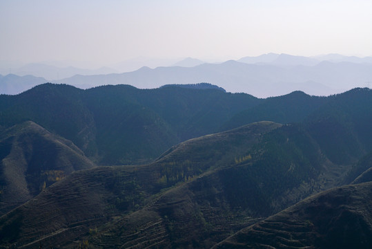 群山