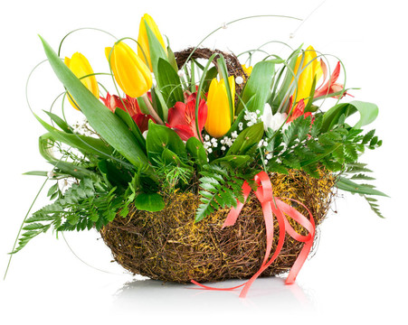 一籃黃色郁金香花