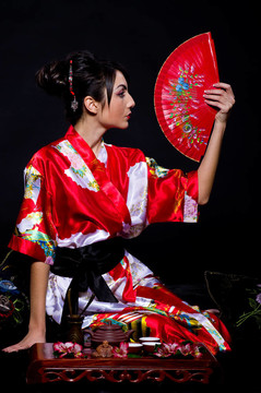 亞洲服裝中的女人