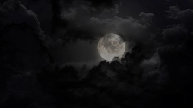 夜空中的月亮