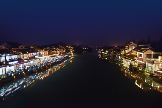 上海古鎮(zhèn)朱家角夜景