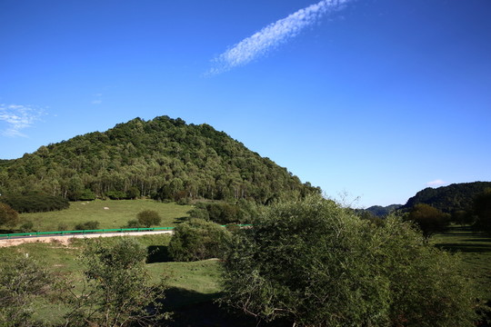 關(guān)山牧場