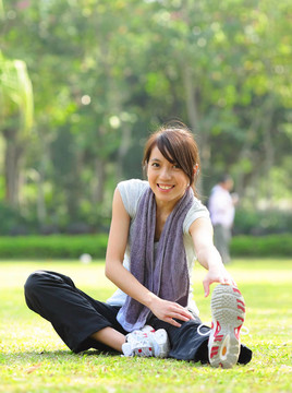 做伸展運動的女人