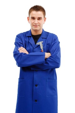 自信的年輕工程師