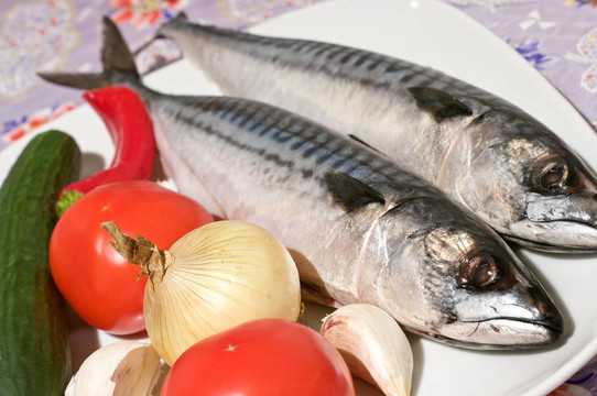 兩原魚和蔬菜