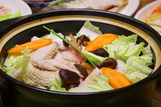 農(nóng)家土雞煲