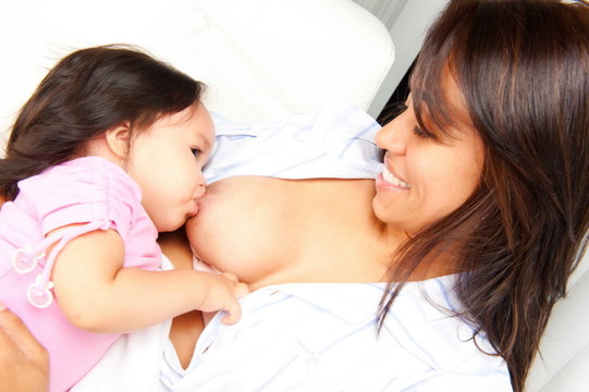 母乳喂養(yǎng)