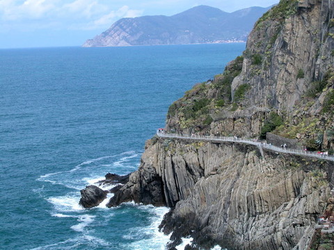 愛的路；五漁村；意大利