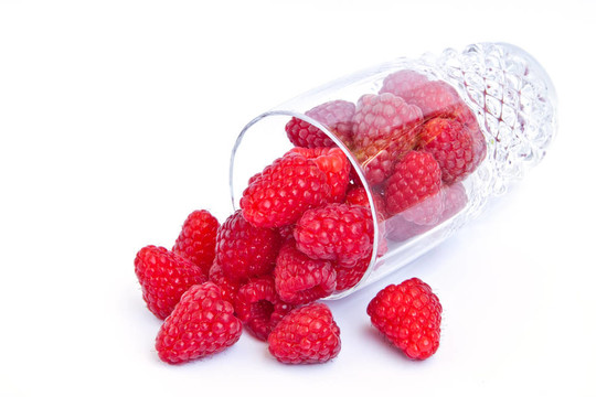 raspberr孤立在白色背景。