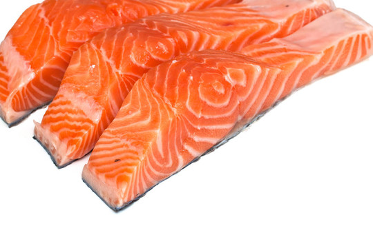 煎鮭魚(yú)