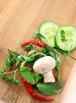 大蒜；蘑菇；chili pepper