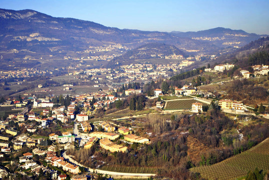 Trento市