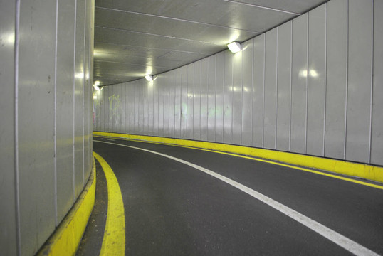 隧道公路