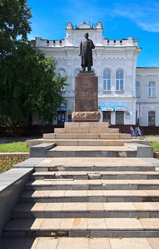 列寧紀(jì)念碑。鄂木斯克。