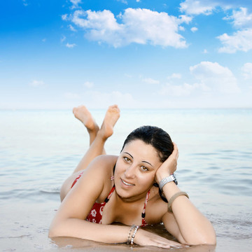 海灘上的女人