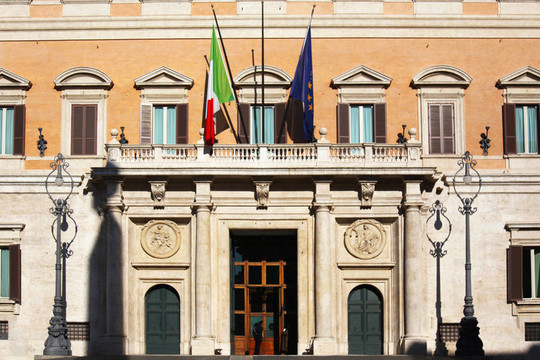 羅馬Palazzo Montecitorio入口