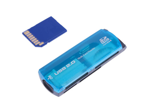 記憶卡和通用讀卡器