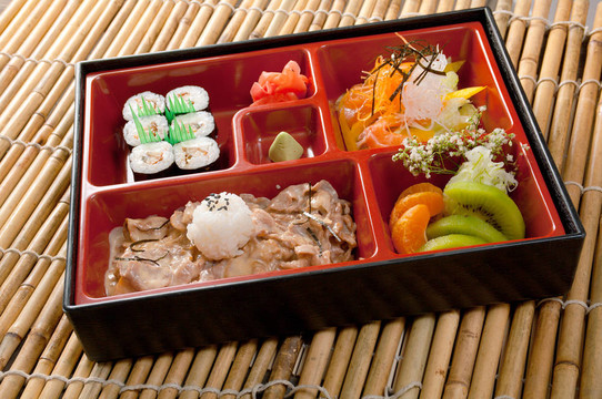 日本便當(dāng)午餐