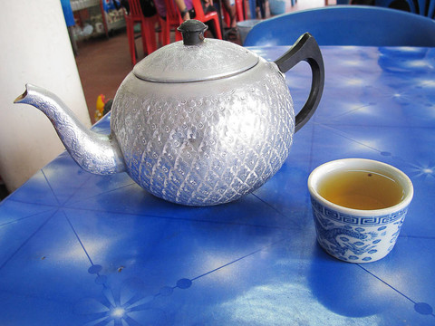 舊茶壺