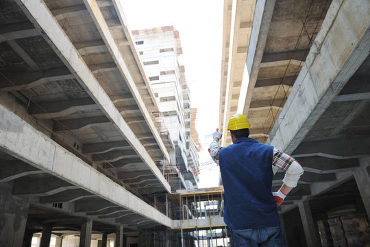 建筑工地上的工人