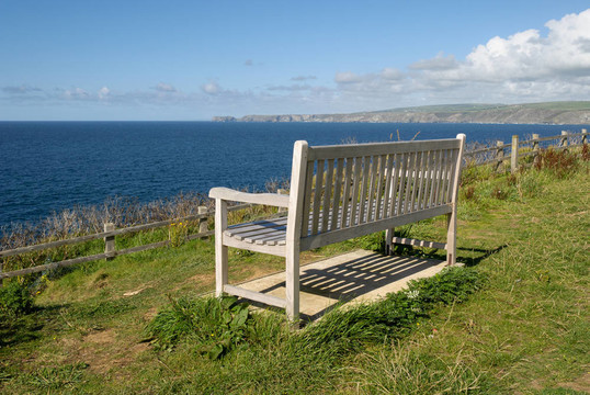 艾薩克港長(zhǎng)凳
