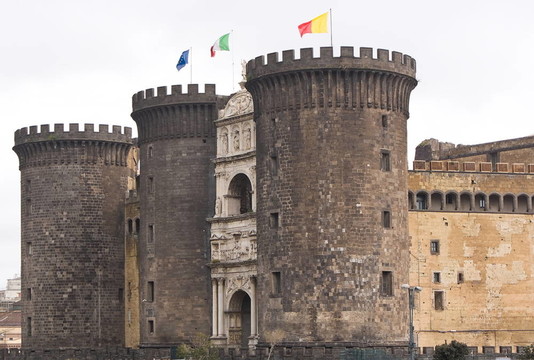 Maschio Angioino Castle；Naples