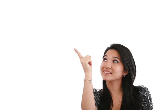 快樂的微笑的年輕女商人顯示標(biāo)志或copyspase空白區(qū)；孤立在白色背景