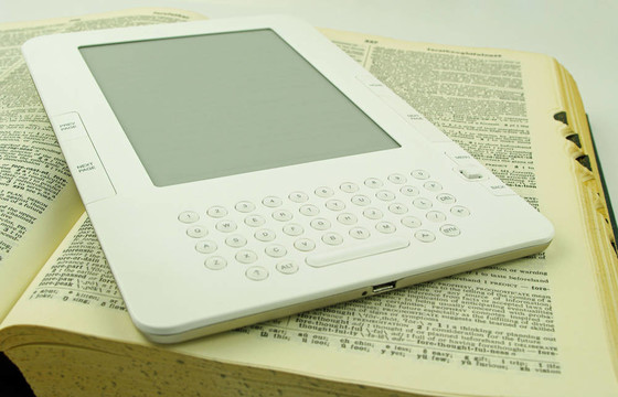 電子圖書和舊紙書