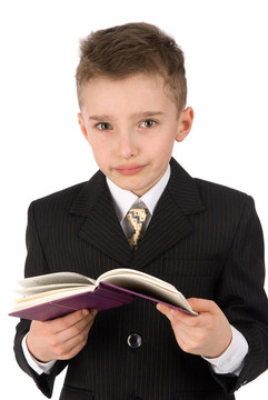 可愛的男孩與一本書