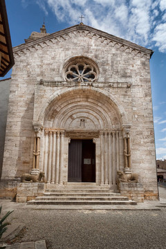 科勒加達(dá)di San Quirico d教堂La雙飛；托斯卡納。
